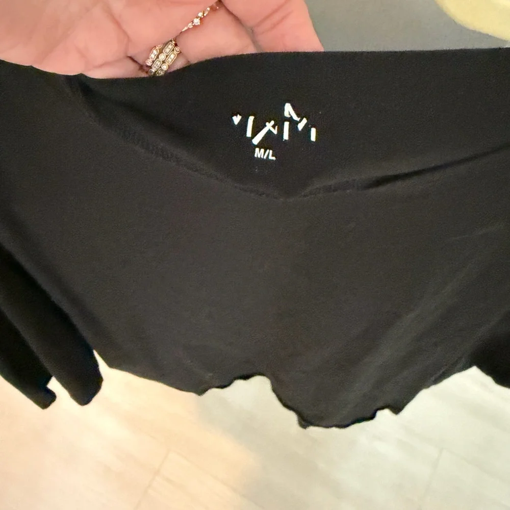MXM Matthildur Cotton Black Women's Top - Picture 3 of 3